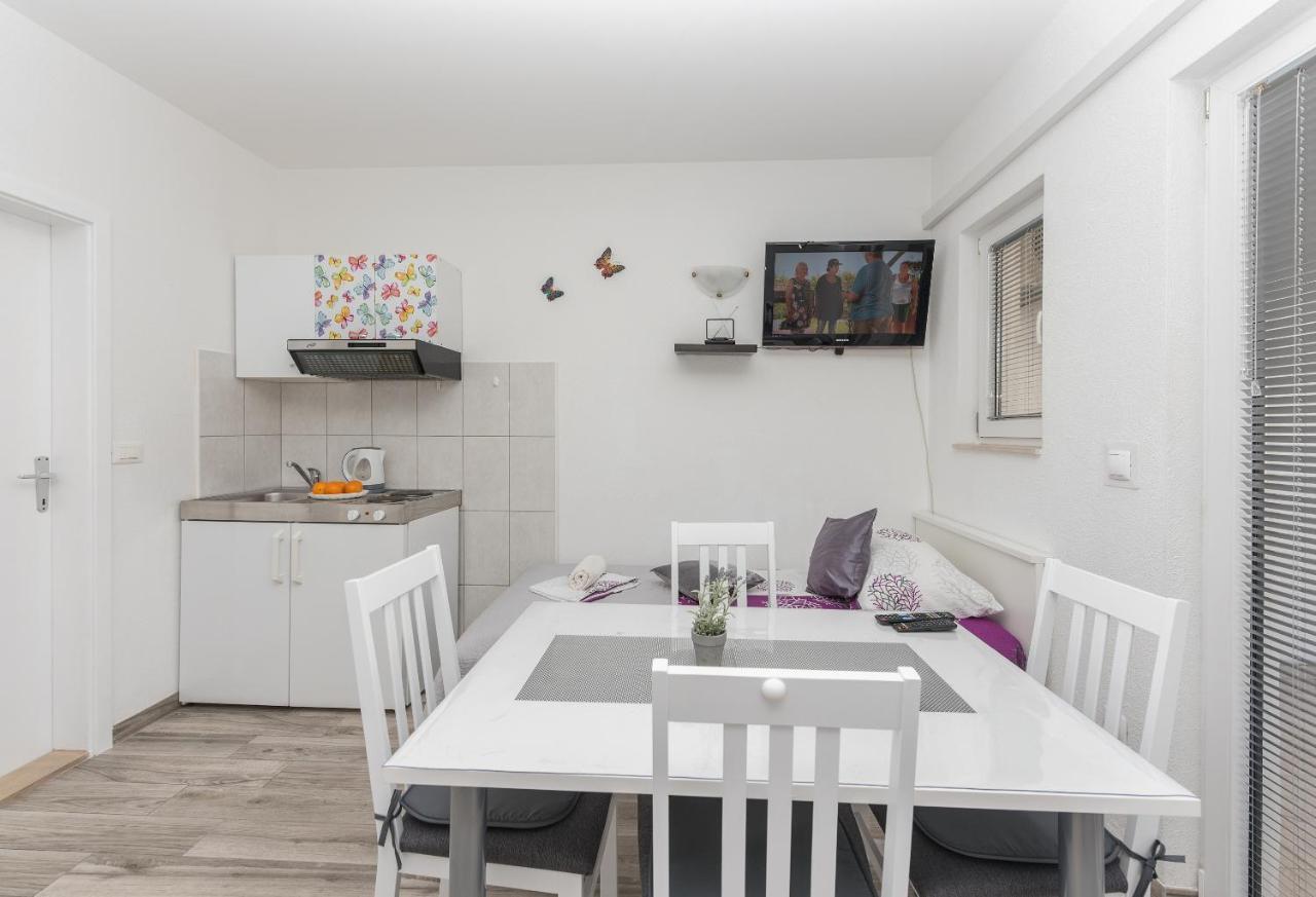 Apartmani Franko Baška Voda Eksteriør bilde