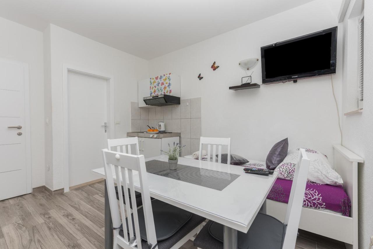 Apartmani Franko Baška Voda Eksteriør bilde