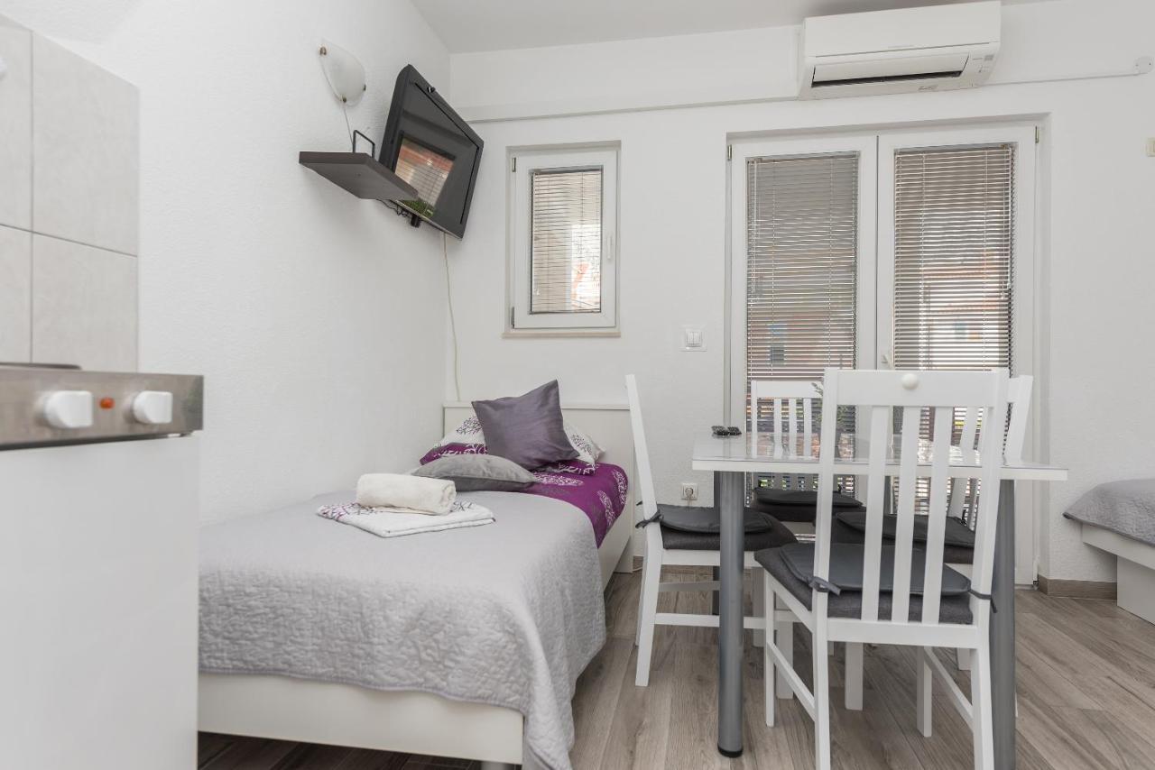 Apartmani Franko Baška Voda Eksteriør bilde